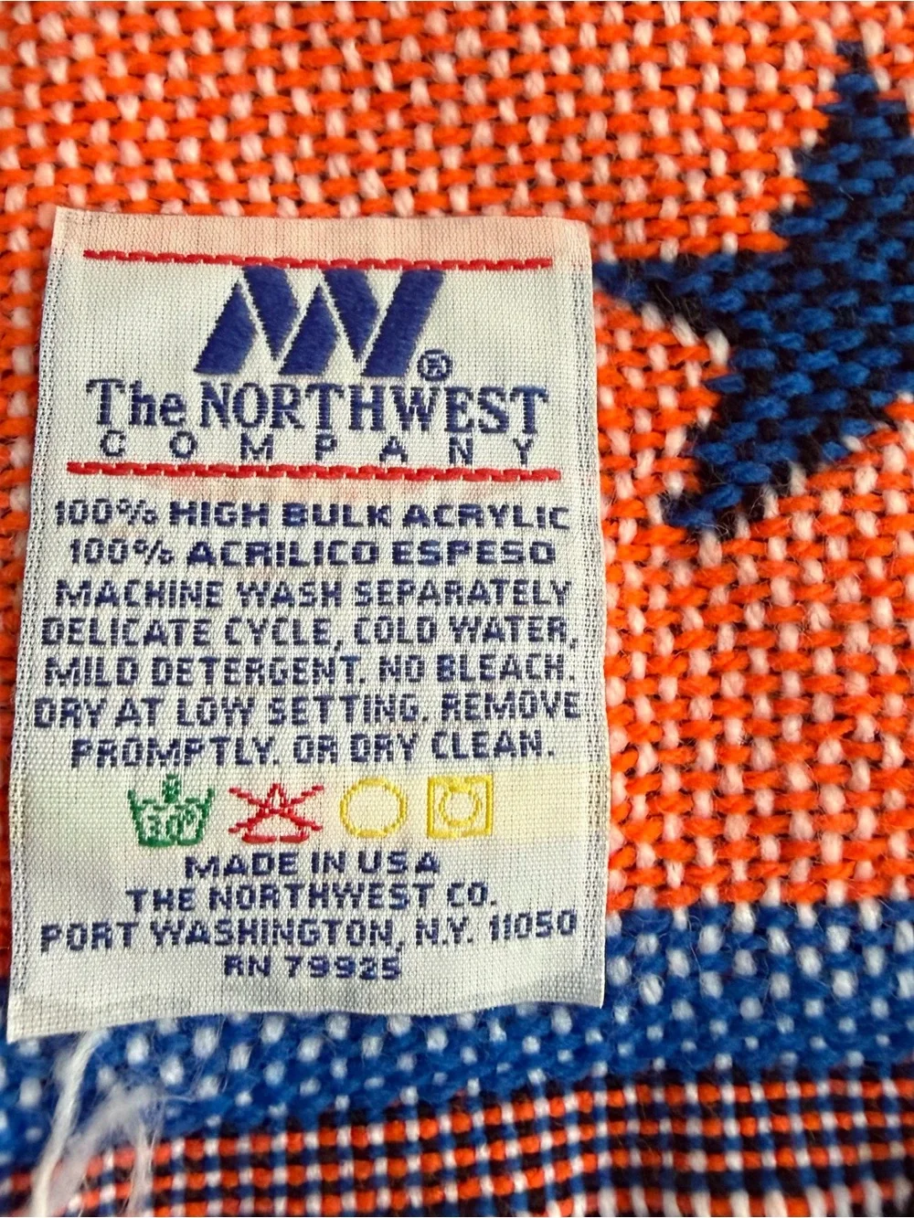 New York Knicks Vintage Orange & Blue Woven Throw Blanket Tapestry Basketball